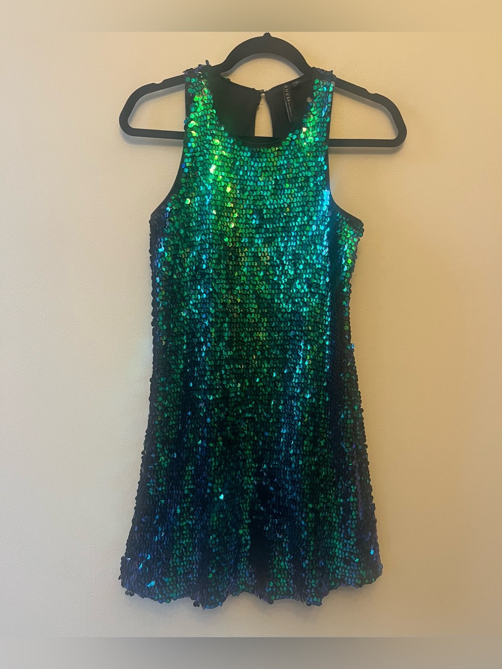 NWT Guess Sleeveless Easy Sequin Dress Rich Emerald Multi Women's Size Medium